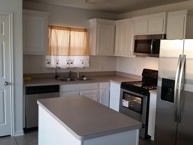 528 Misty Mountain Dr — Photo 2