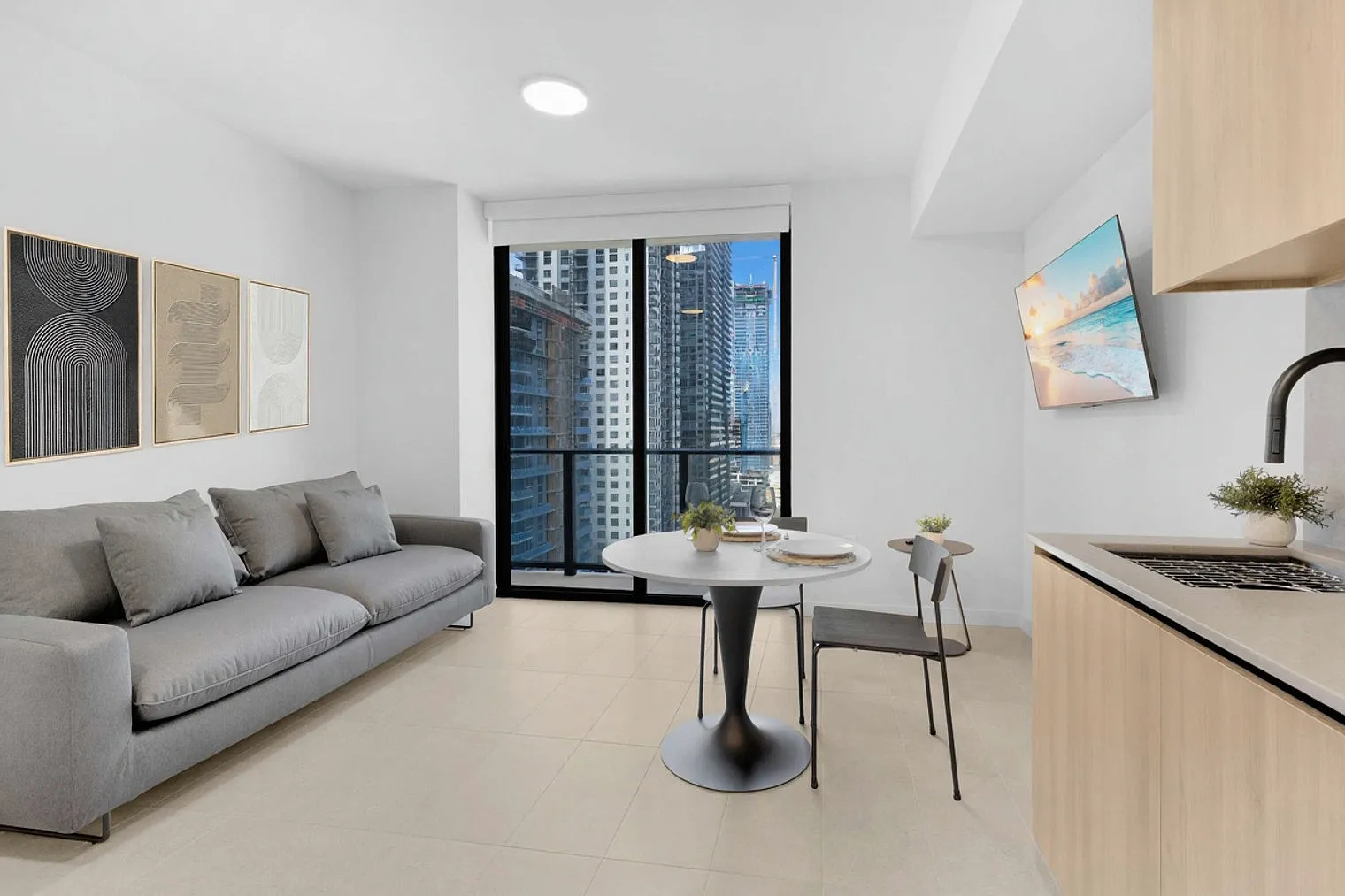 Studio, 1.0 bath, 430 sqft, $3,834 — Photo 1