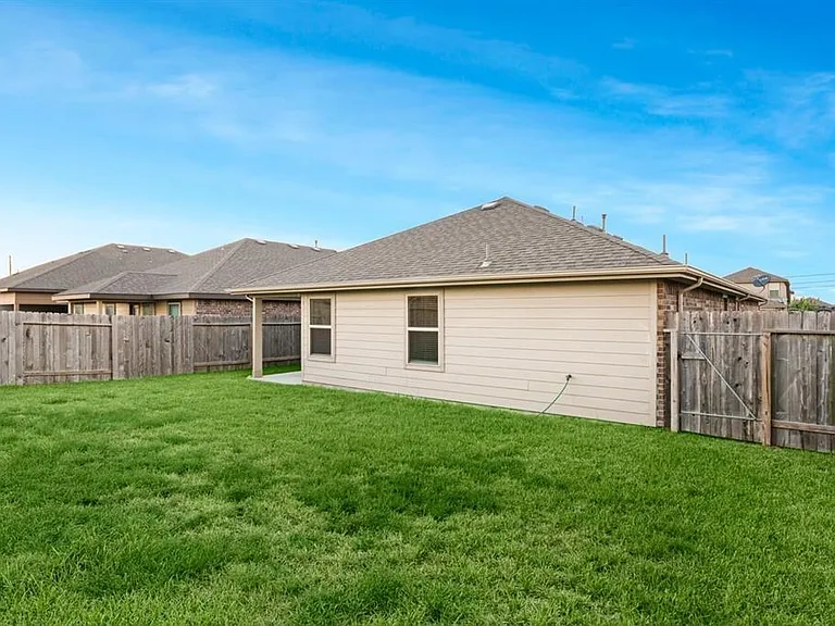 518 Poppy Field Ct — Photo 25