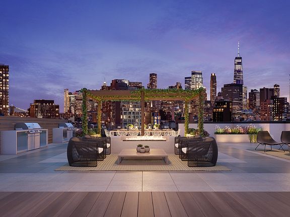 4th image of 176 Suffolk St APT 3A