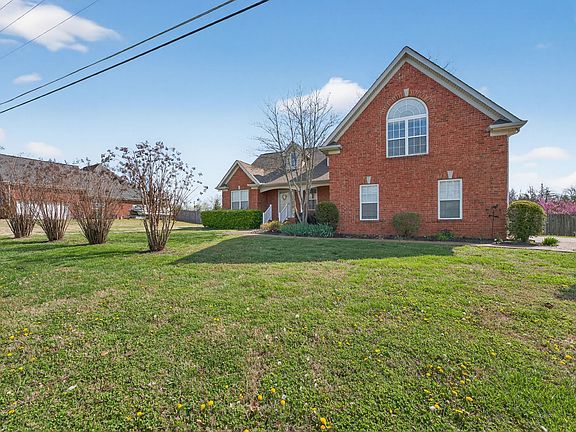 2nd image of 105 Stonefield Dr