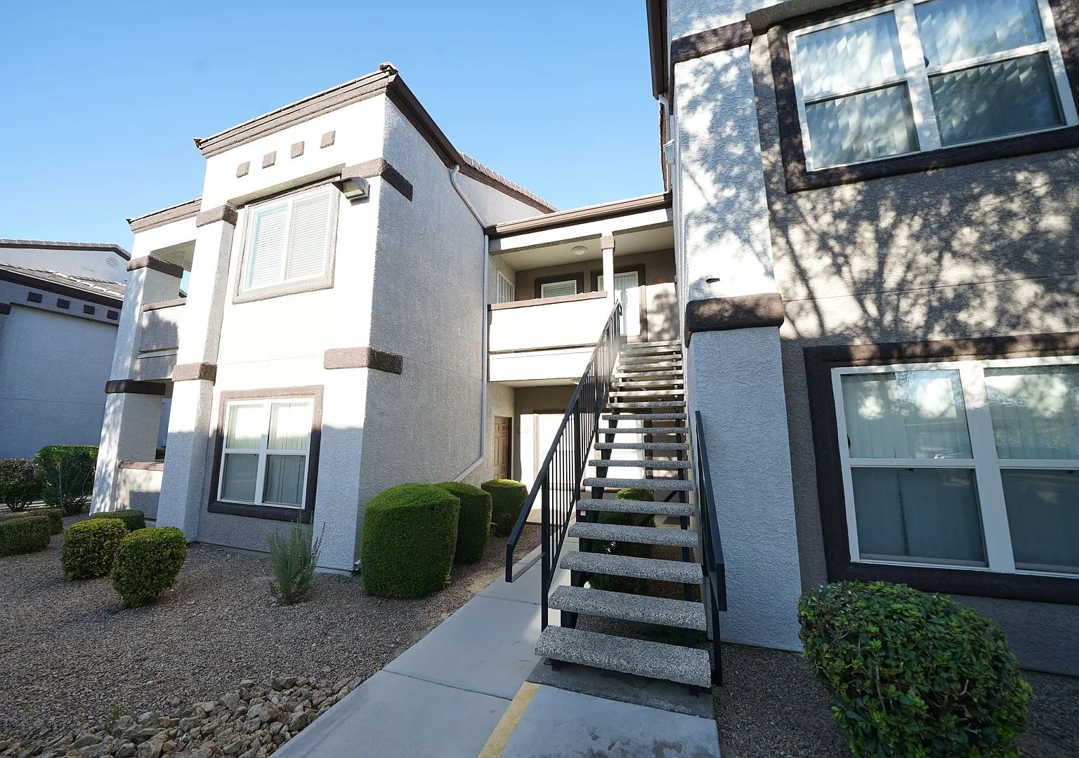 Showings Available Now — Photo 3