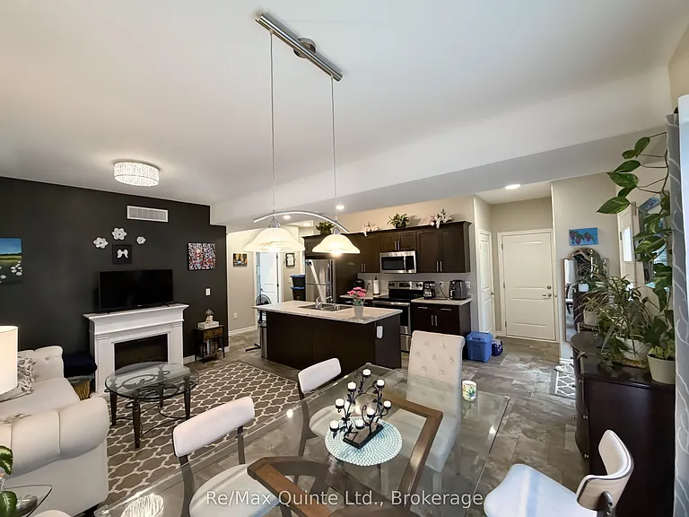 76 Ridgeway Pl — Photo 5