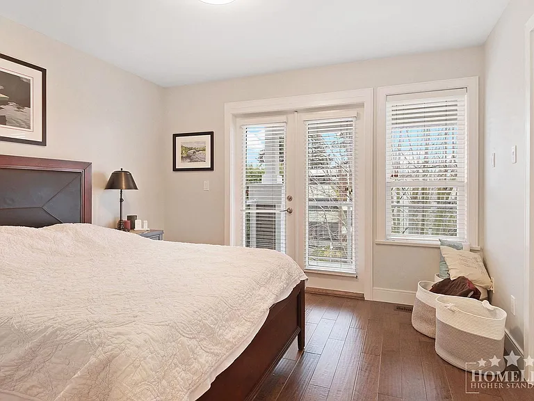 1321 Fir St #2 — Photo 11