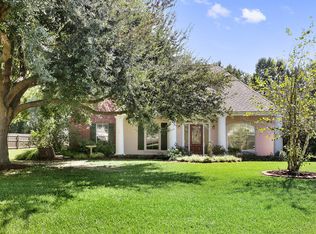 2406 S San Francisco Ave, Gonzales, LA 70737
