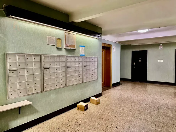 141-25 Northern Boulevard image 14 of 22