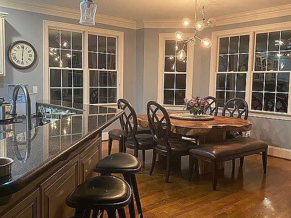 Kitchen/ dining room