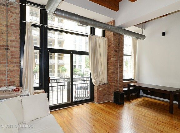 2nd image of 521 W Superior St #132