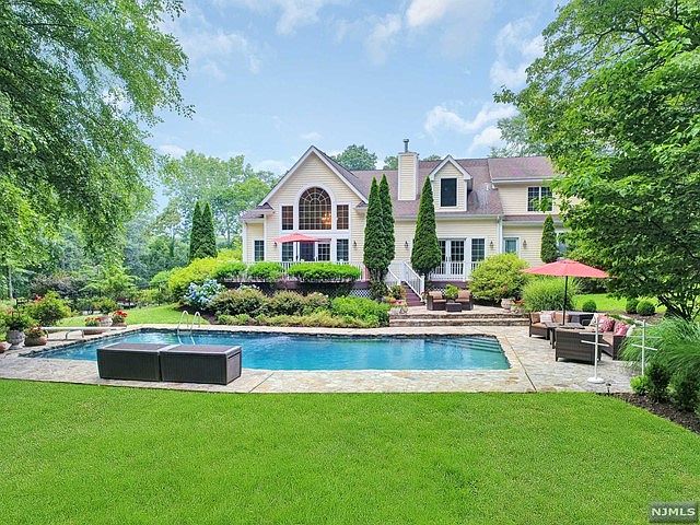 6 Conklin Ln, Rockleigh, NJ 07647 | Zillow