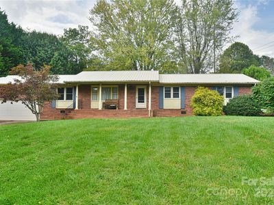 24 Camelot Dr, Clyde, NC, 28721