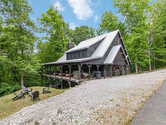 4th image of 280 Timber Ridge Rd