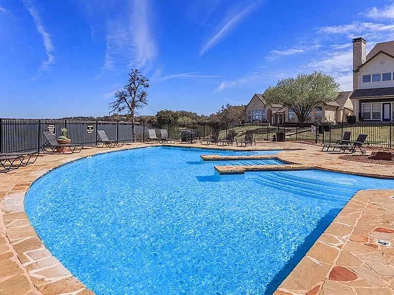 Lakehouse Granbury — Photo 12
