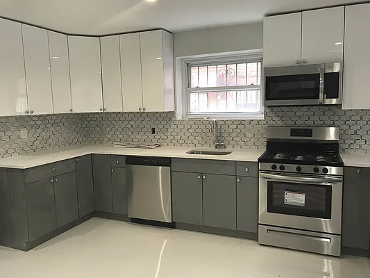 Rented by A Class Realty International | media 41