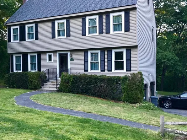 26 Woodbury Ln, North Andover, MA 01845