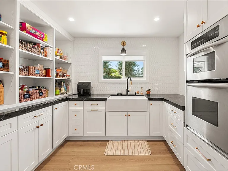 24701 Nympha Dr — Photo 23