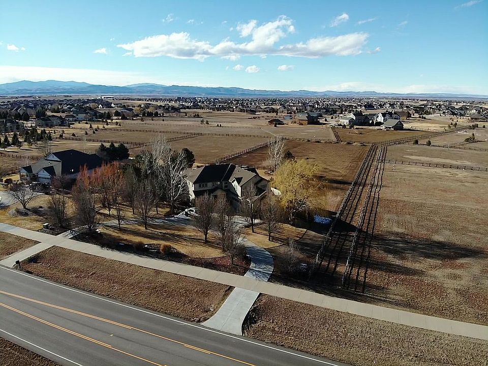 2nd image of 8360 Steeplechase Dr