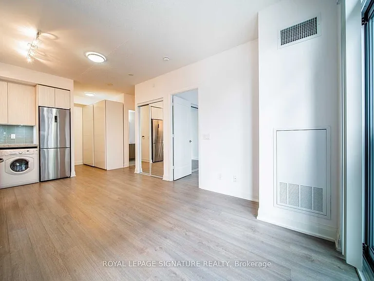 56 Annie Craig Dr #406 — Photo 7
