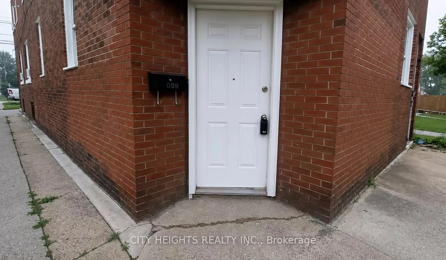 3 bed, $2,250 — Photo 1