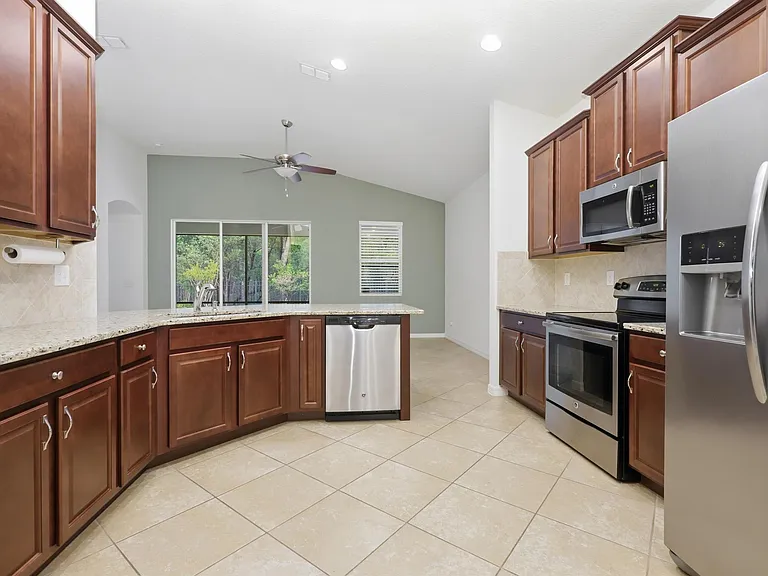 740 Preakness Cir — Photo 10