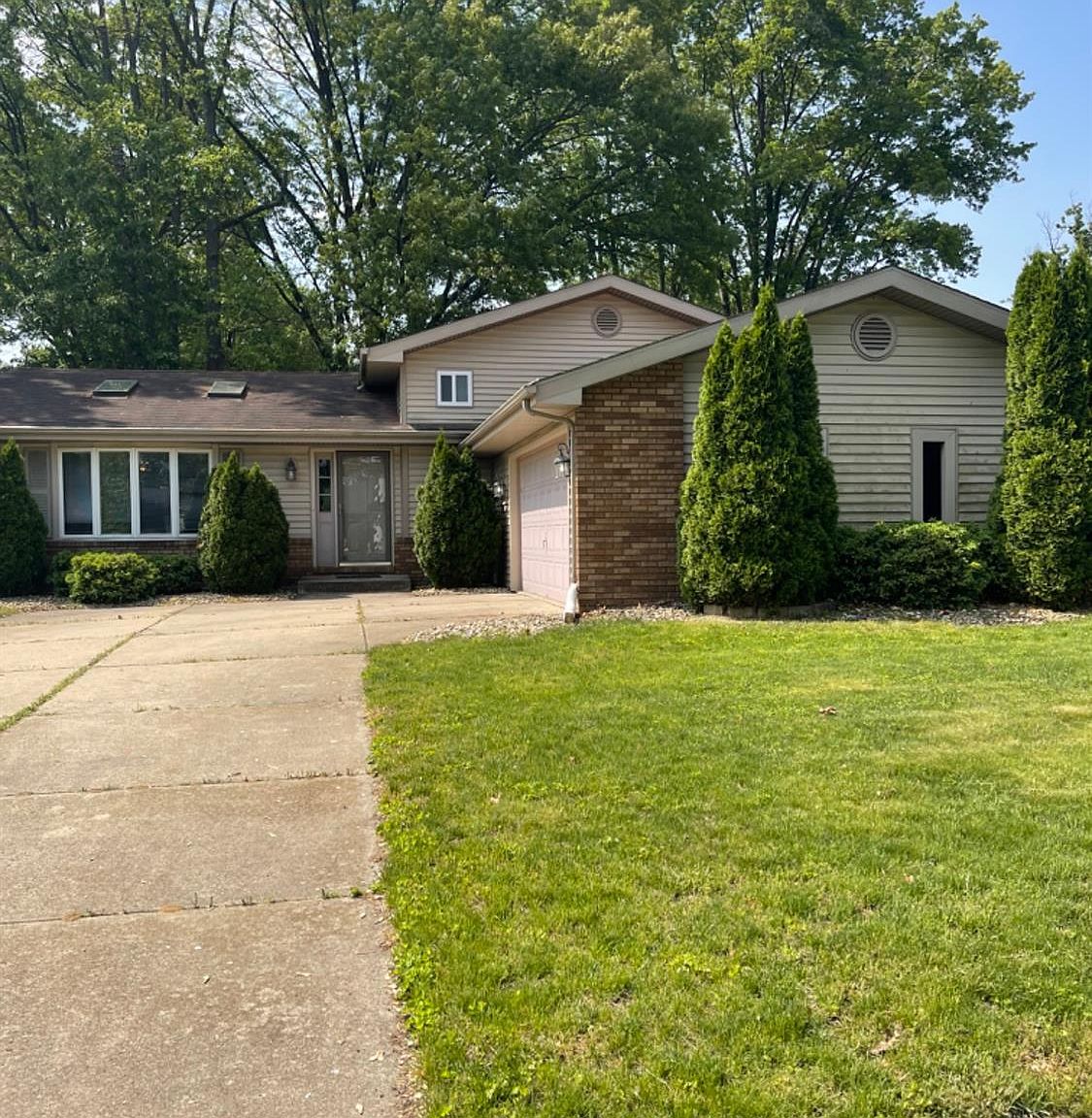 225 Golfview Dr, Schererville, IN 46375 MLS 531967 Zillow