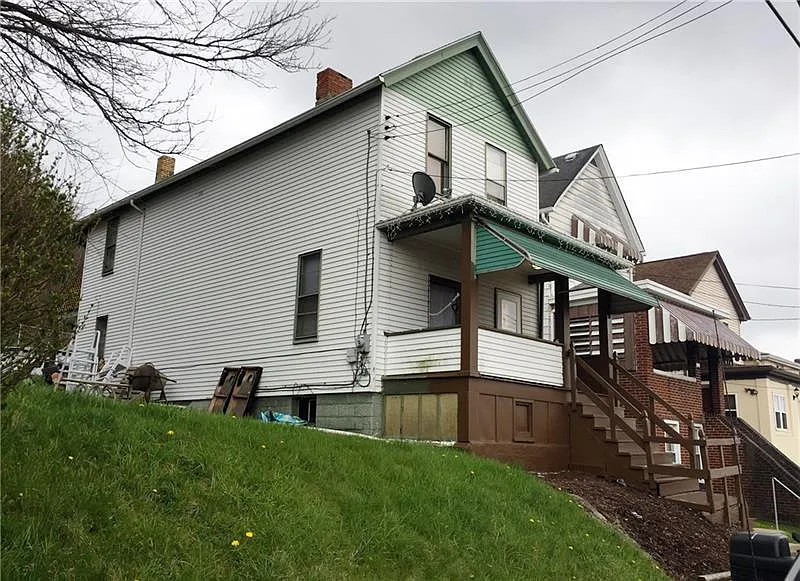 611 Delaware Ave photo 1