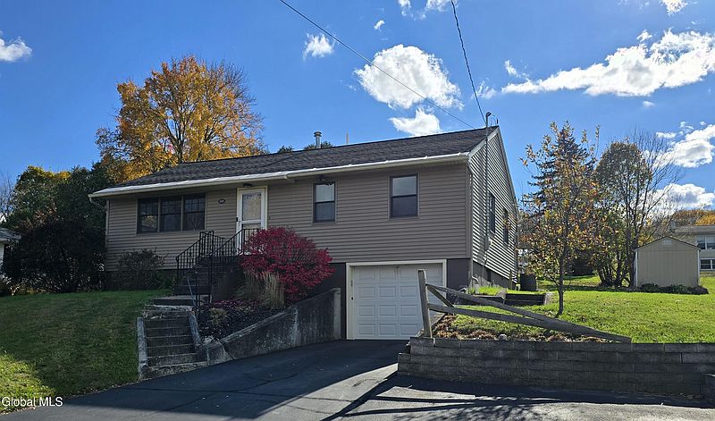 2nd image of 148 Montgomery Street