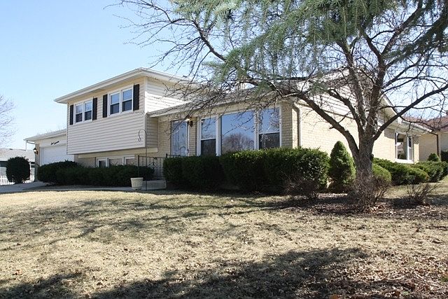 2nd image of 717 Lamorak Dr
