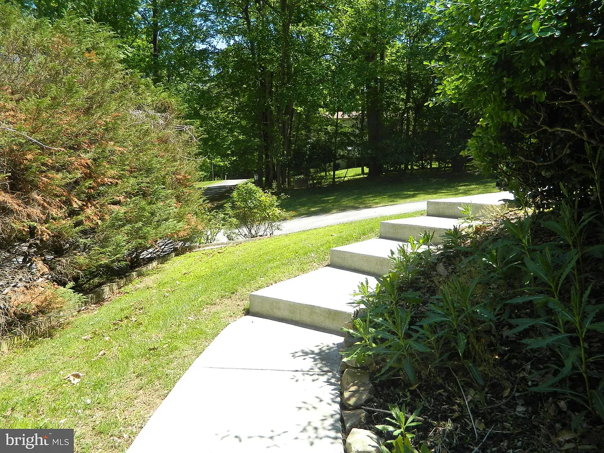 Building Photo - 7656 Kindler Rd