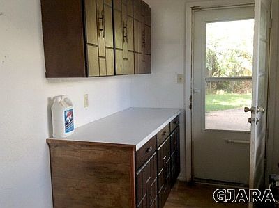 Laundry cabinets