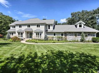 1137 Edgewood Dr, Hummelstown, PA 17036