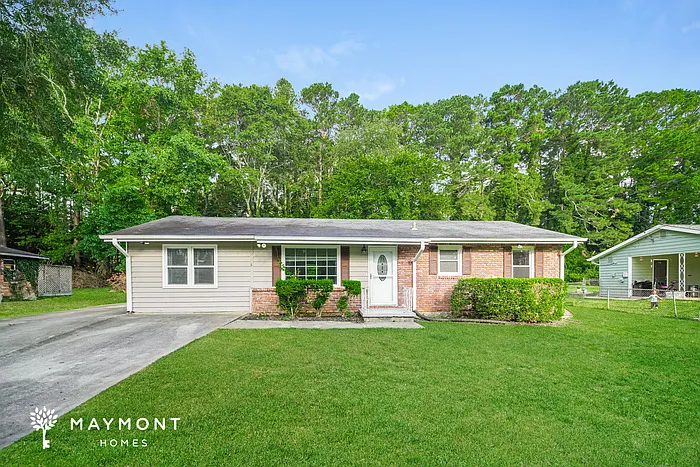 3 bed, 2.0 bath, 1300 sqft, $1,545 — Photo 1
