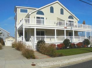 219 25th St, Avalon, NJ 08202