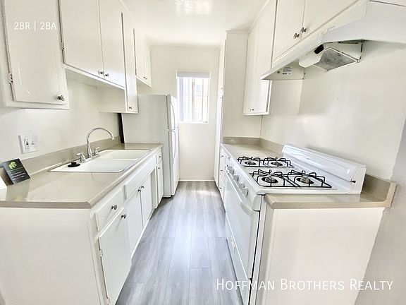 3rd image of 1825 Butler Ave #1