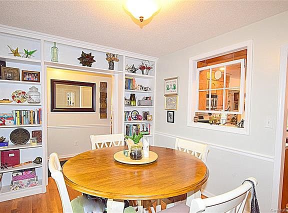 5th image of 3950 Stoney Creek Dr
