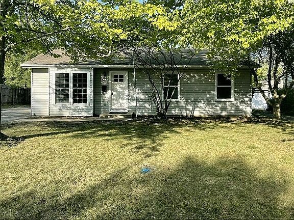 2nd image of 428 Singapore Ln