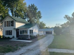 414 Main St, Center Point, IA 52213