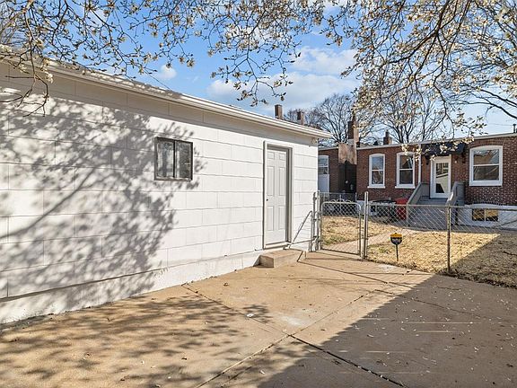 5th image of 4925 Bonita Ave