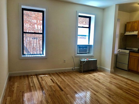 3rd image of 634 Saint Nicholas Ave APT 1E