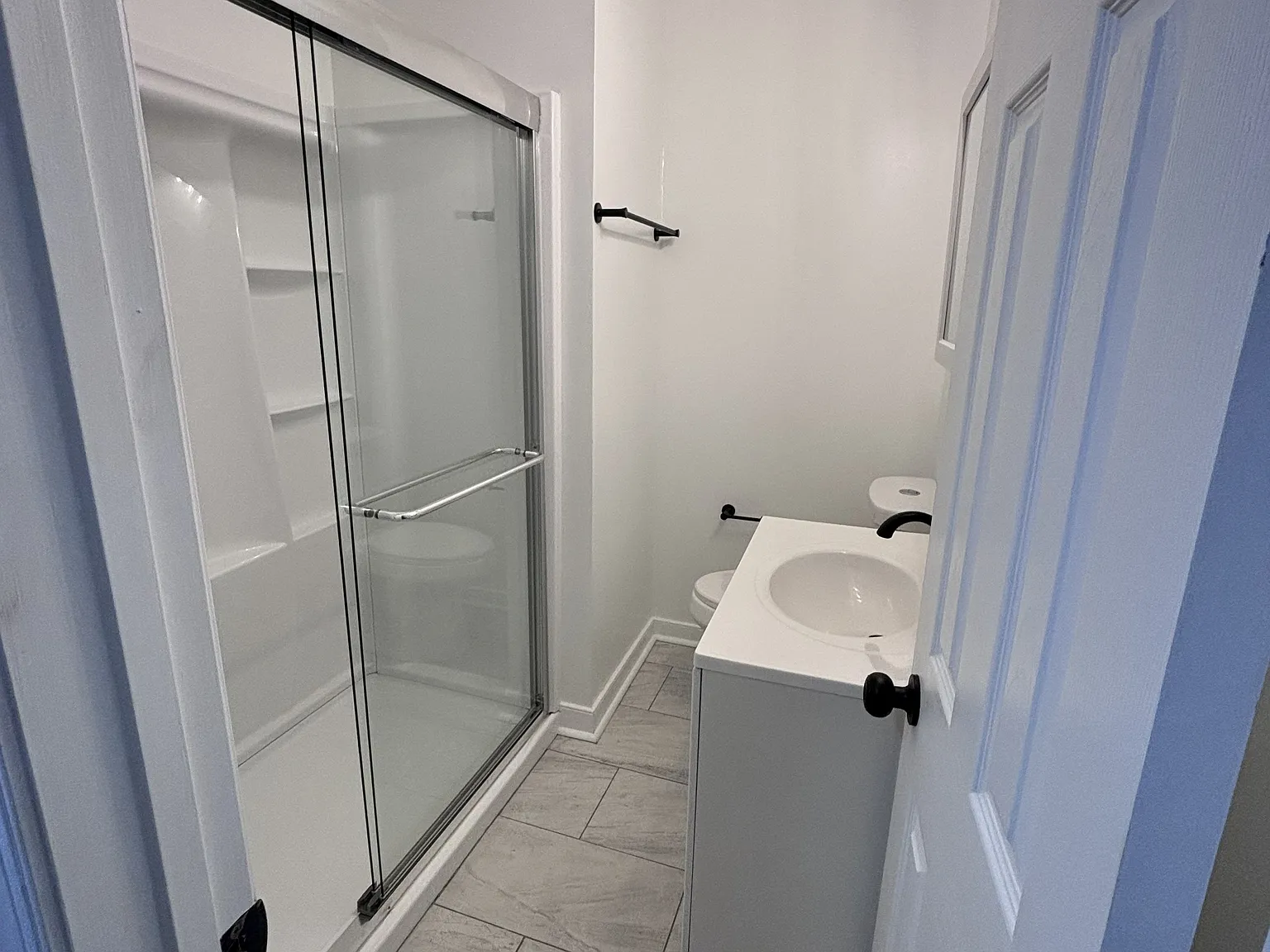 5 bed, 1400 sqft, $684 — Photo 4