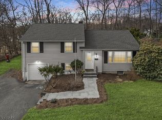 54 Crestview Dr, Parsippany, NJ 07054