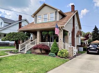319 Edgewood Ave, Grove City, PA 16127