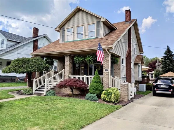 319 Edgewood Ave, Grove City, PA 16127