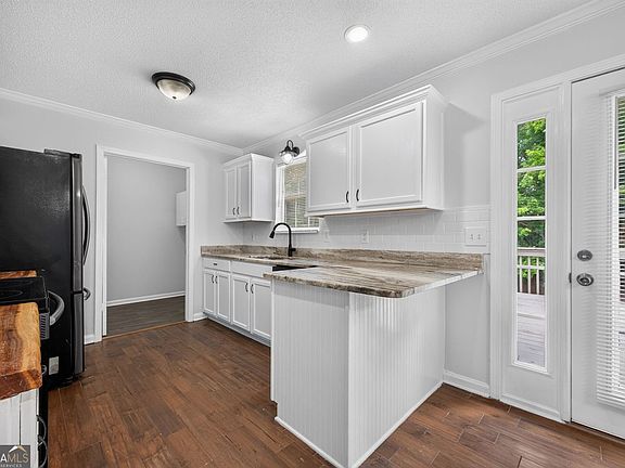 4th image of 22 Northridge Dr NW