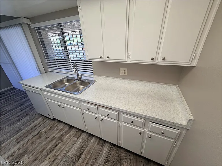 1405 Vegas Valley Dr #52 — Photo 12
