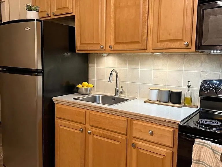 961 Wilikina Dr — Photo 5