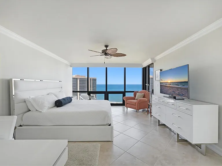 4751 Gulf Shore Blvd N #Penthouse 7 — Photo 18