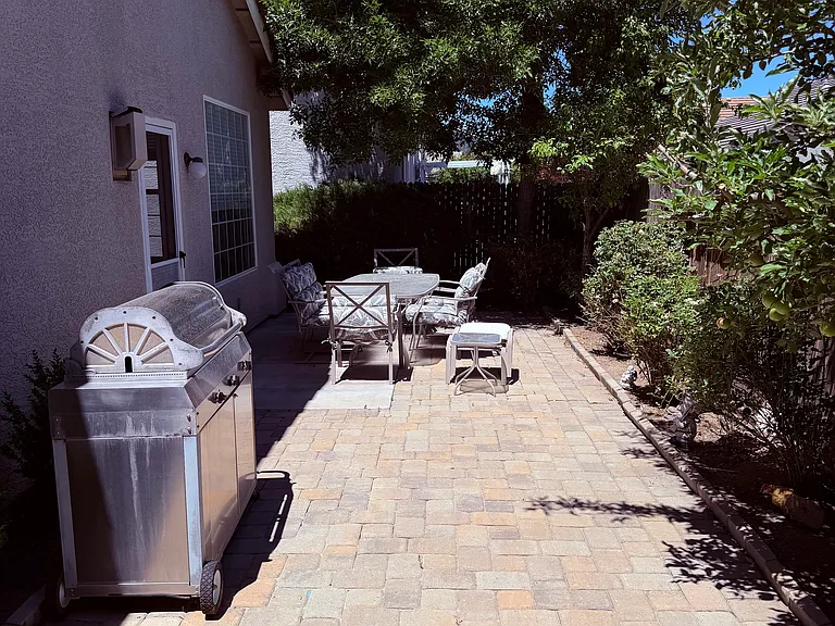 1643 Iron Mountain Dr — Photo 15