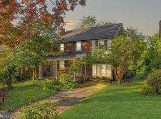 22 Rock Glen Rd, Wynnewood, PA 19096