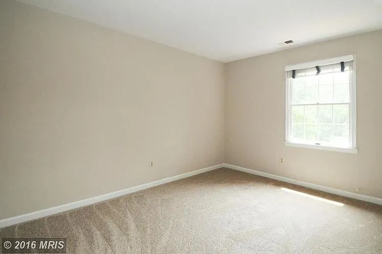5810 Silchester St — Photo 16