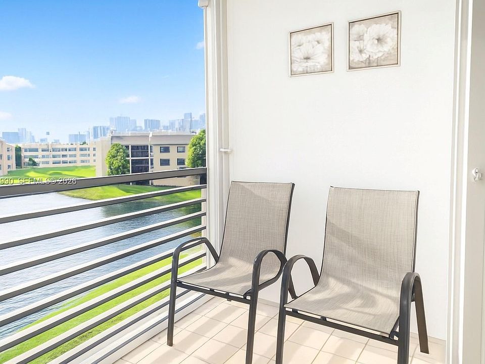 1st image of 10405 Sunrise Lakes Blvd APT 311
